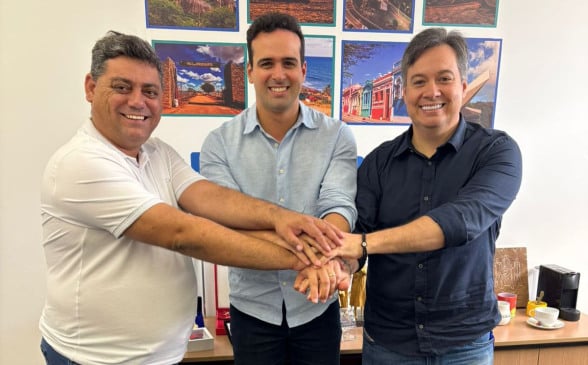 Lucas Ribeiro recebe novo apoio no Sertão: prefeito de Vieirópolis anuncia adesão
