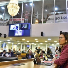 Pollyanna dá aula de gestão e apresenta detalhes do maior programa de segurança alimentar da Paraíba na ALPB