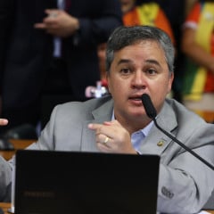 Projeto de Efraim, que pode reduzir preço dos medicamentos, é aprovado na Comissão de Saúde no Senado