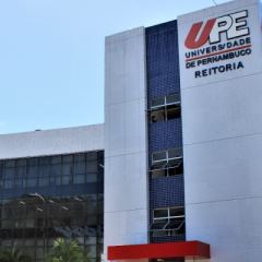 Universidade de Pernambuco abre processo seletivo para 24 vagas; salários chegam a mais de R$12 mil