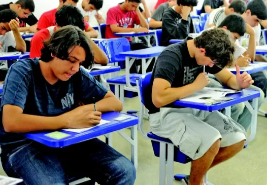 Enem 2025: plataforma gratuita utiliza IA para ajudar no desempenho dos estudantes na redação Enem 2025: plataforma gratuita utiliza IA para ajudar no desempenho dos estudantes na redação