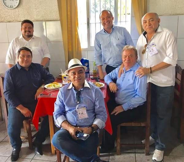 Gutemberg Cardoso, que completa 50 anos de rádio em 2025, esteve presente na chegada das águas do São Francisco em Monteiro