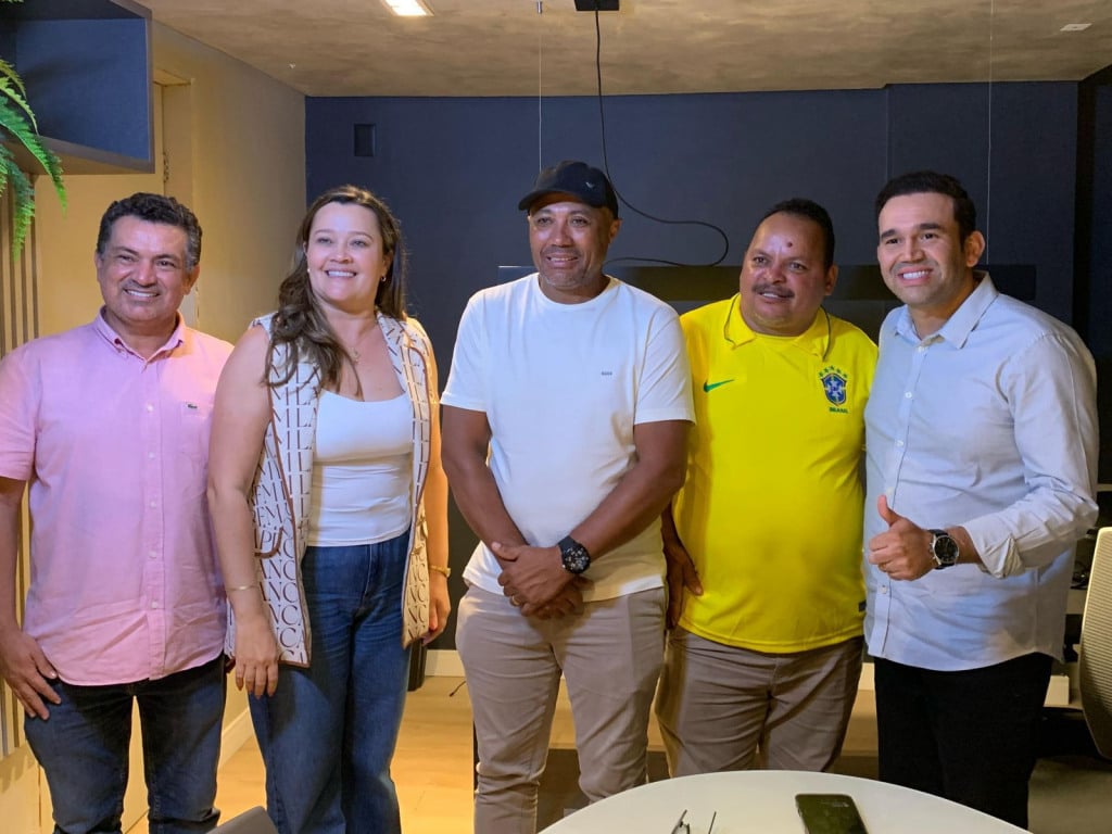 Dr. Jhony Bezerra fortalece base no Litoral Sul com apoio de vereadores em Caaporã