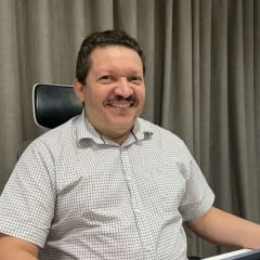 Sidney Toledo recebe Medalha Epitácio Pessoa, a maior honraria da Assembleia Legislativa da Paraíba