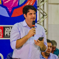 Leo Bezerra reage a críticas e descarta servir de “trampolim político”
